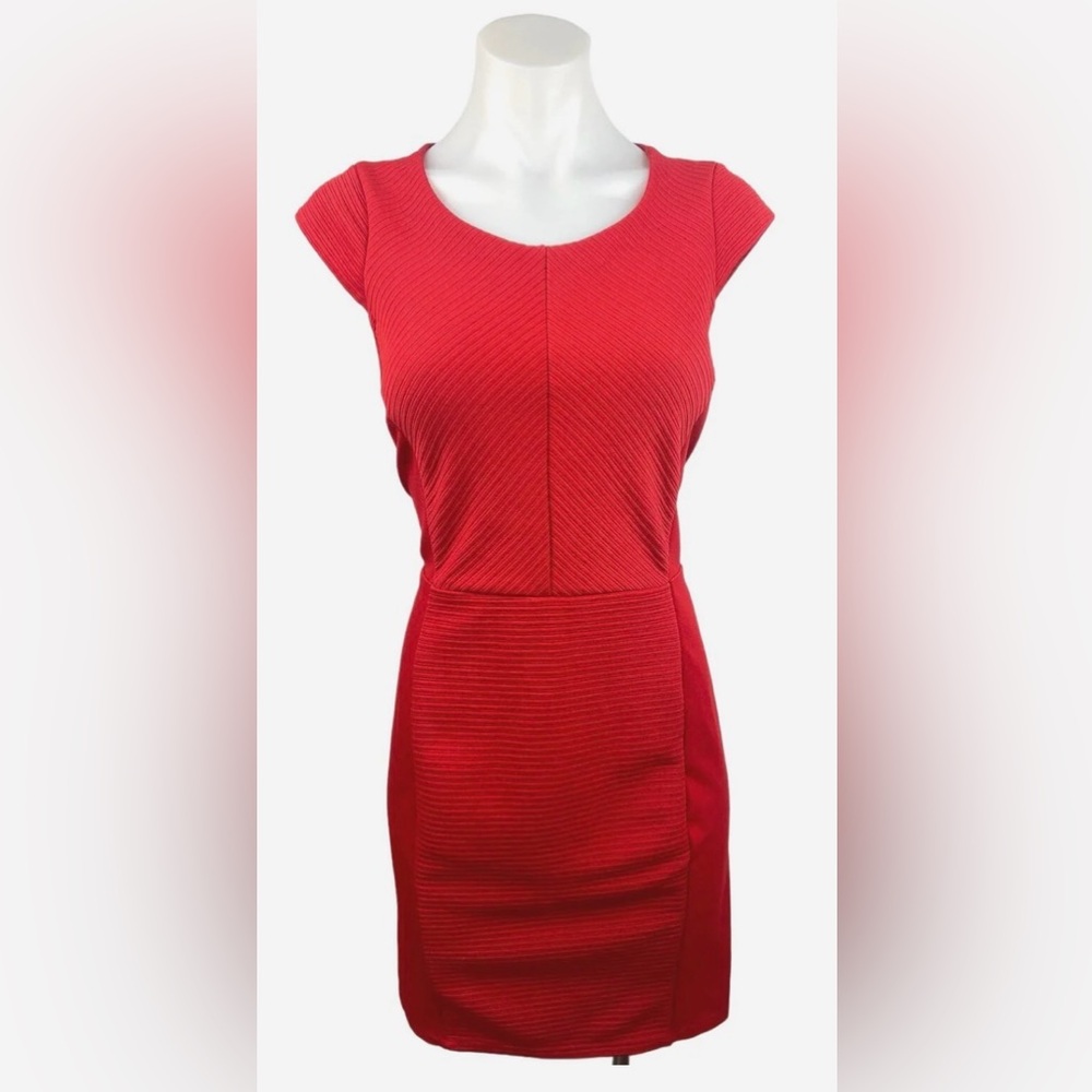 H&M Classic Red Cap Sleeve Sheath Dress